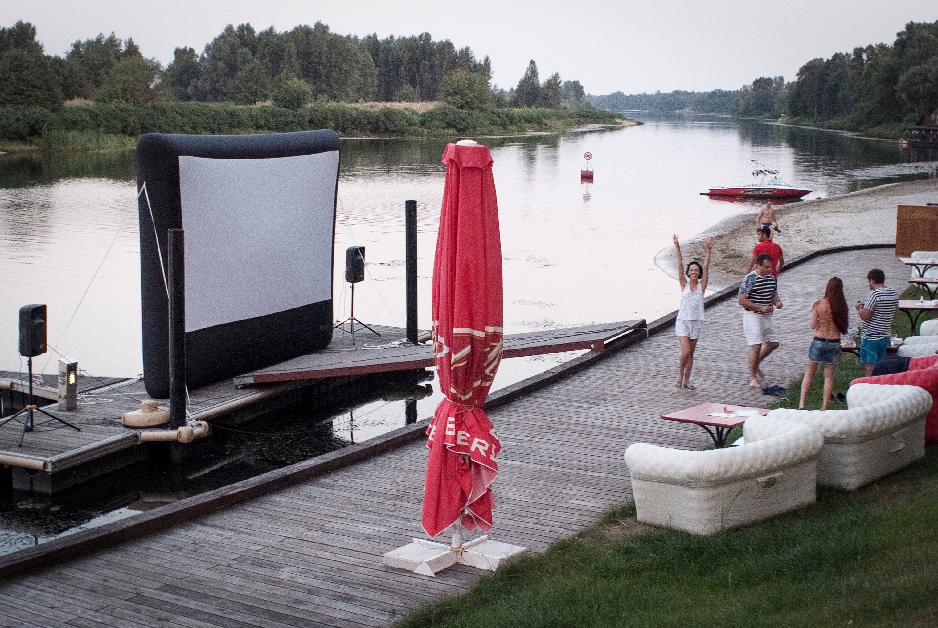 Outdoor Movie Featured Product: Home 16' Outdoor Theater System